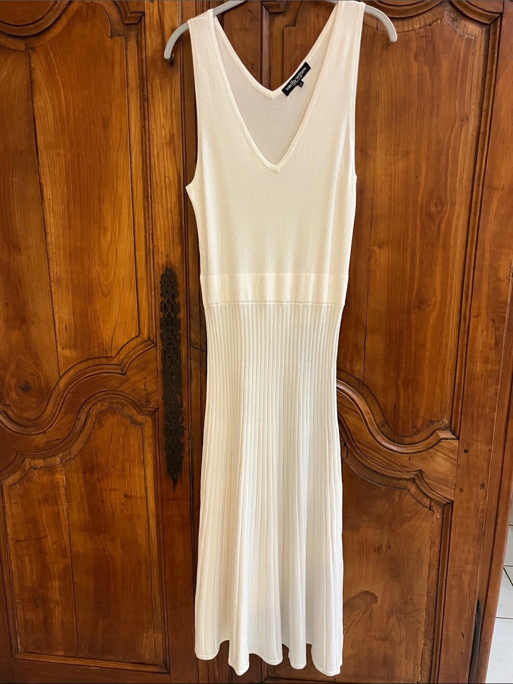 Sleeveless V-Neck Cream Knit Maxi Dress
